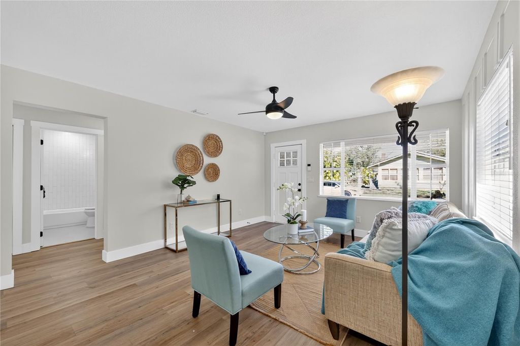 Photo of 208 W Hilda Street, Tampa, FL 33603 (MLS # TB8469922)