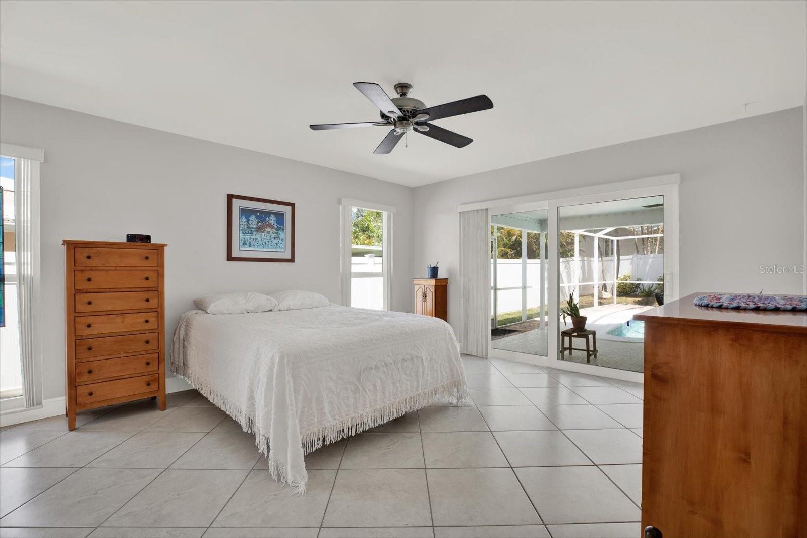 IMPERIAL POINT - Residential