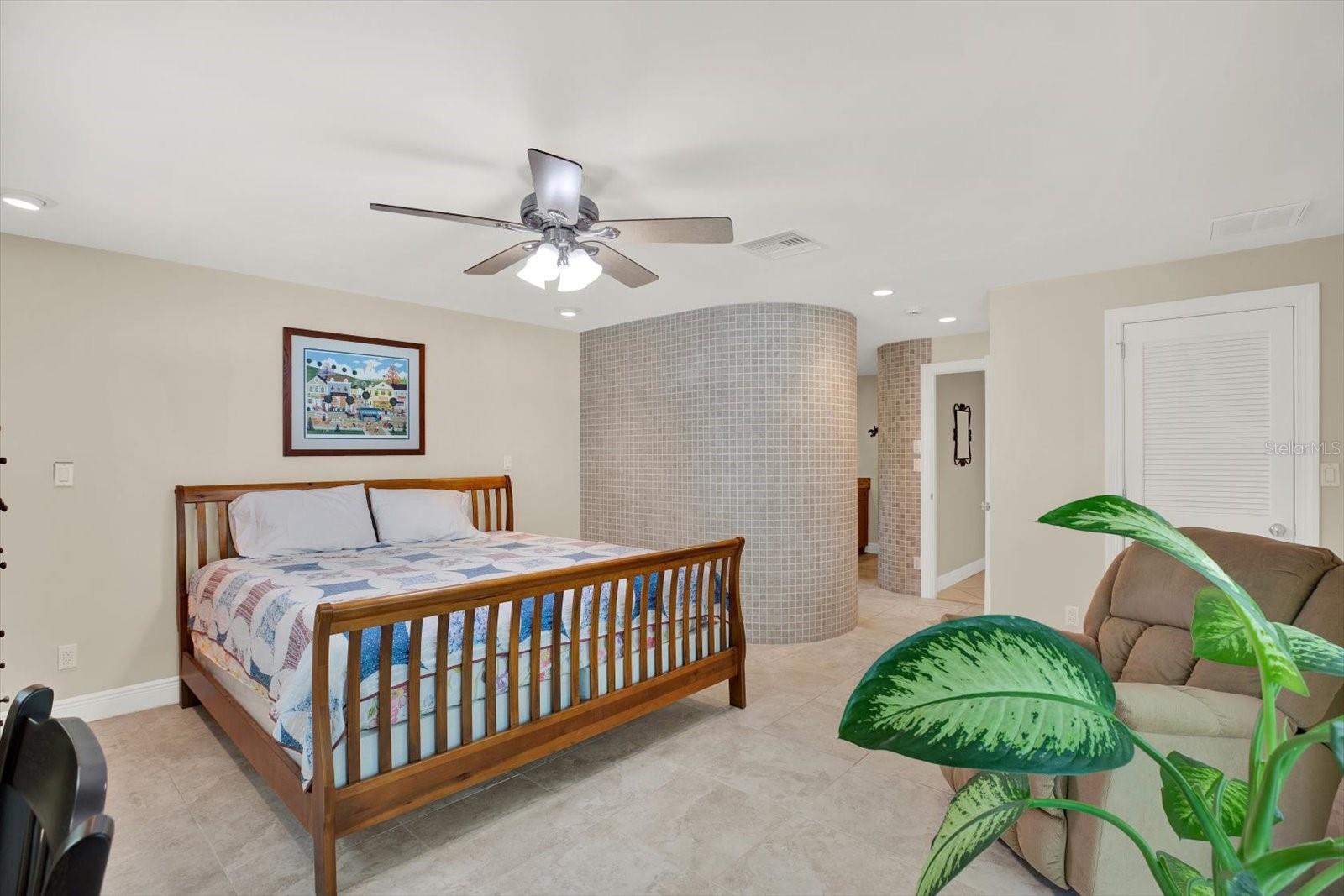 IMPERIAL POINT - Residential