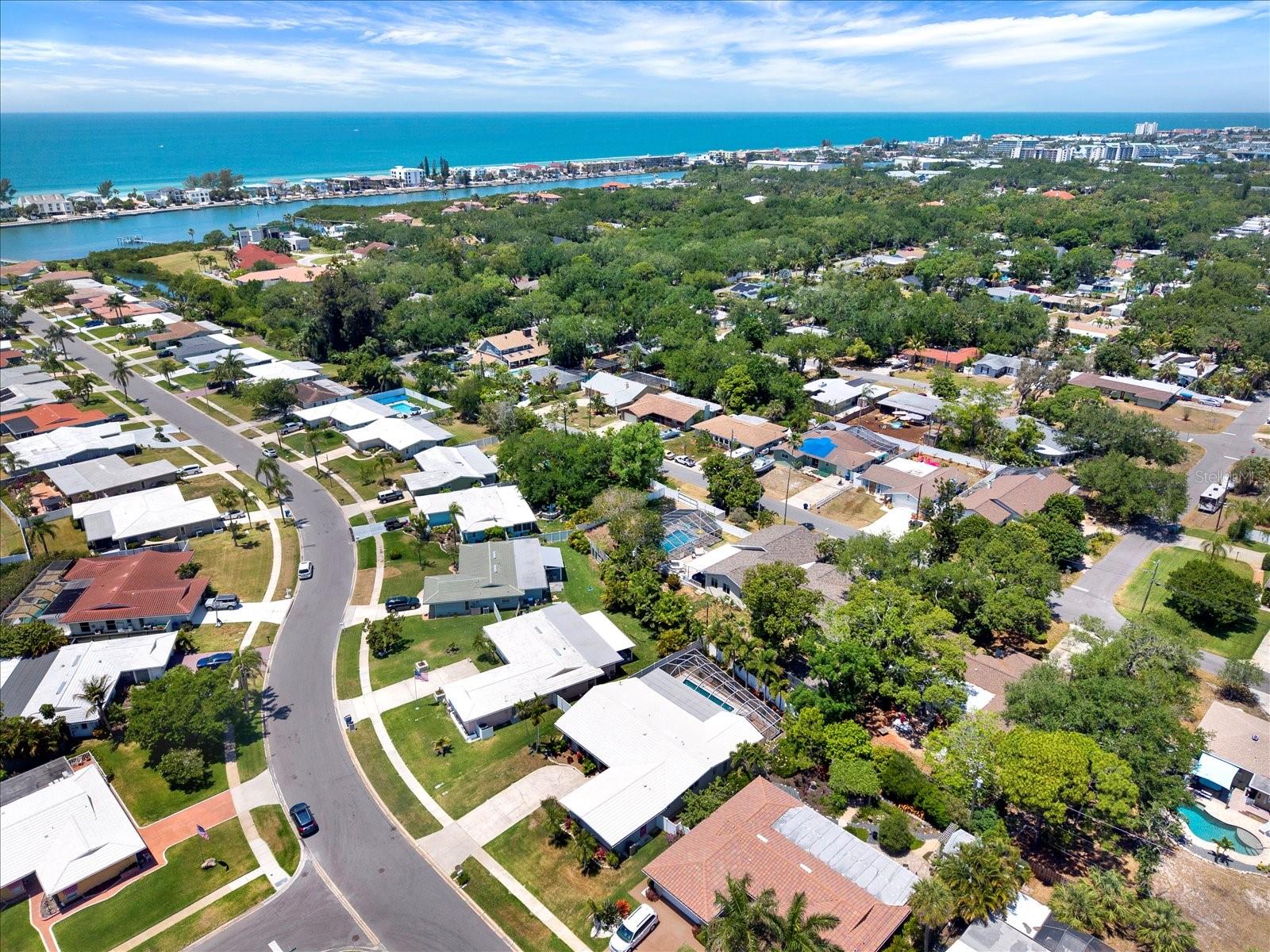 IMPERIAL POINT - Residential