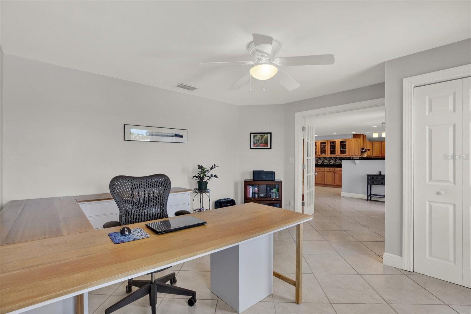 IMPERIAL POINT - Residential
