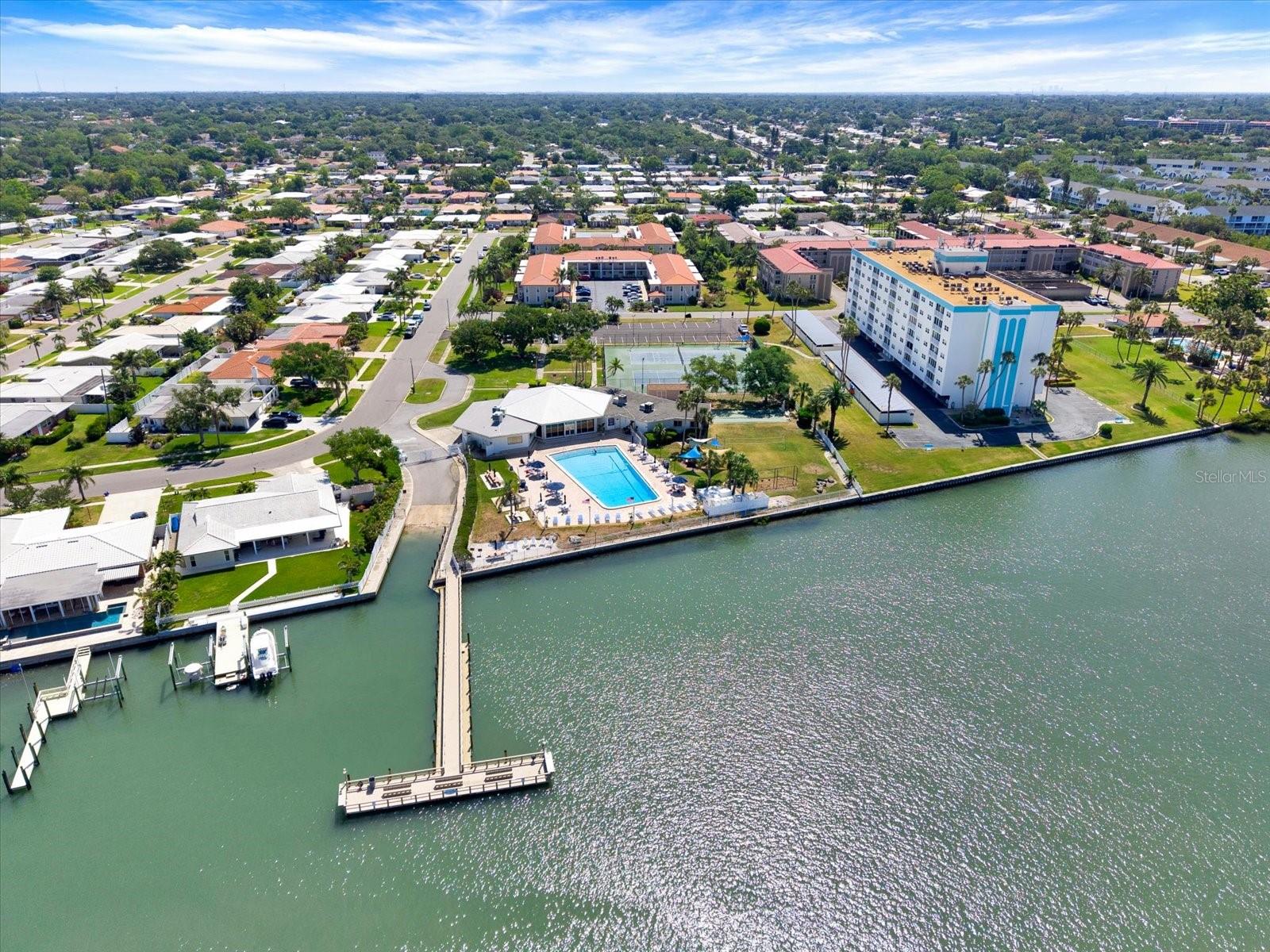 IMPERIAL POINT - Residential