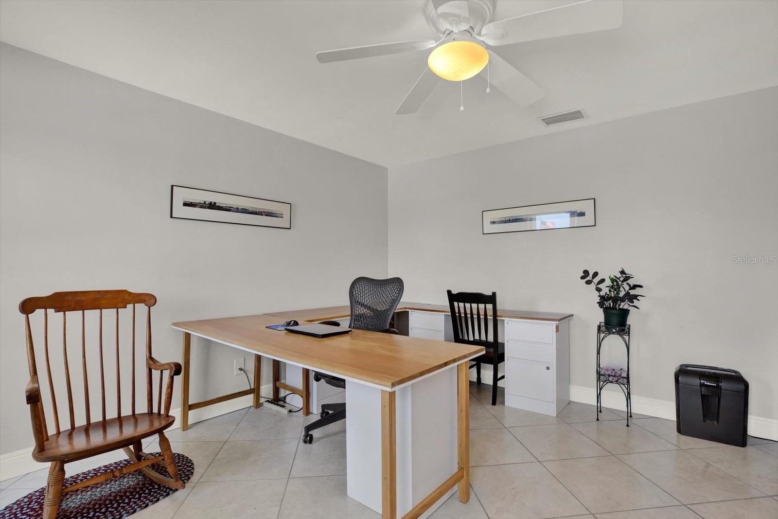 IMPERIAL POINT - Residential