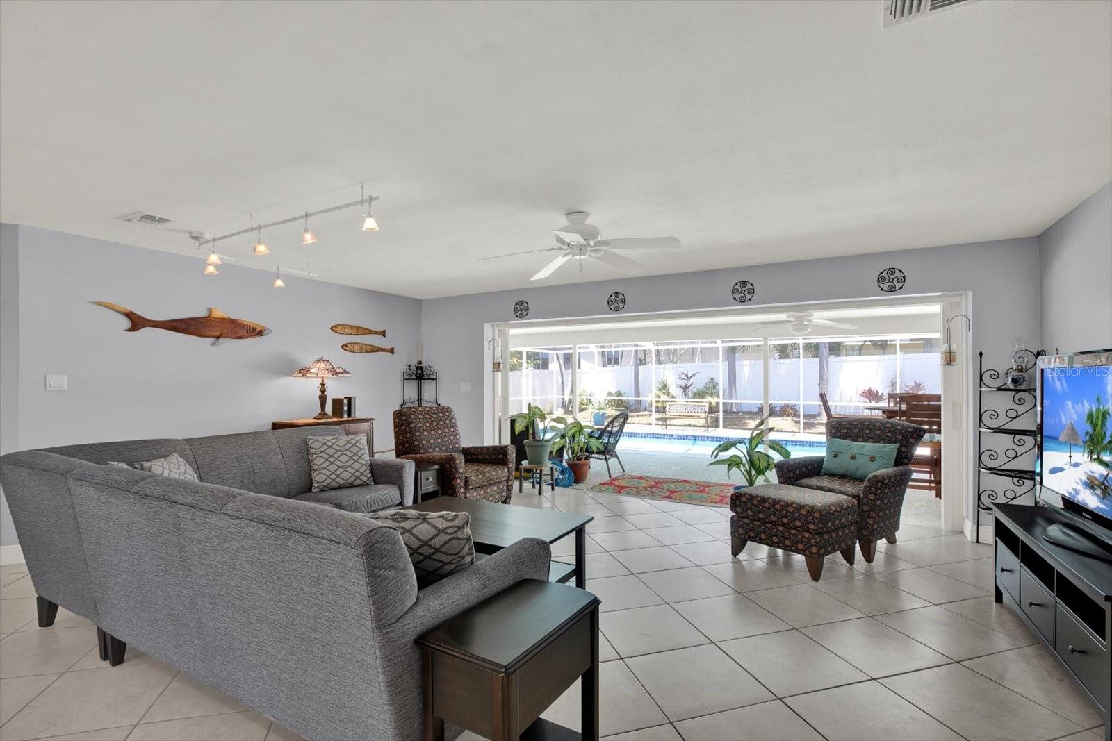IMPERIAL POINT - Residential