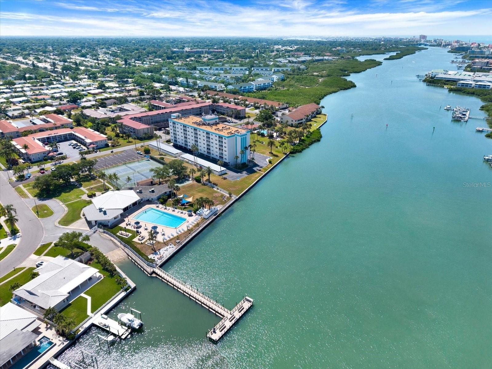 IMPERIAL POINT - Residential