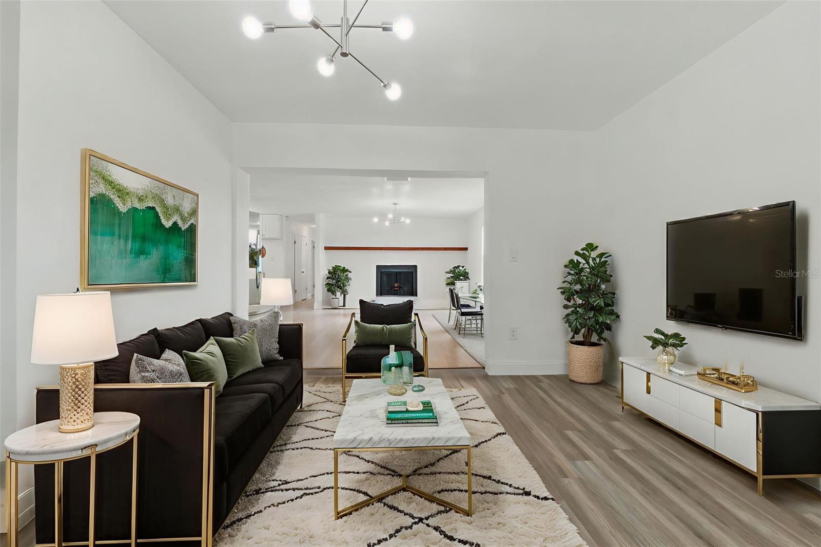 8812 OAKWOOD DRIVE