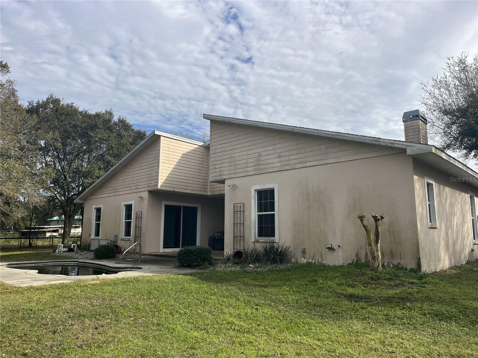 METES AND BOUNDS KING LAKE AREA - Residential