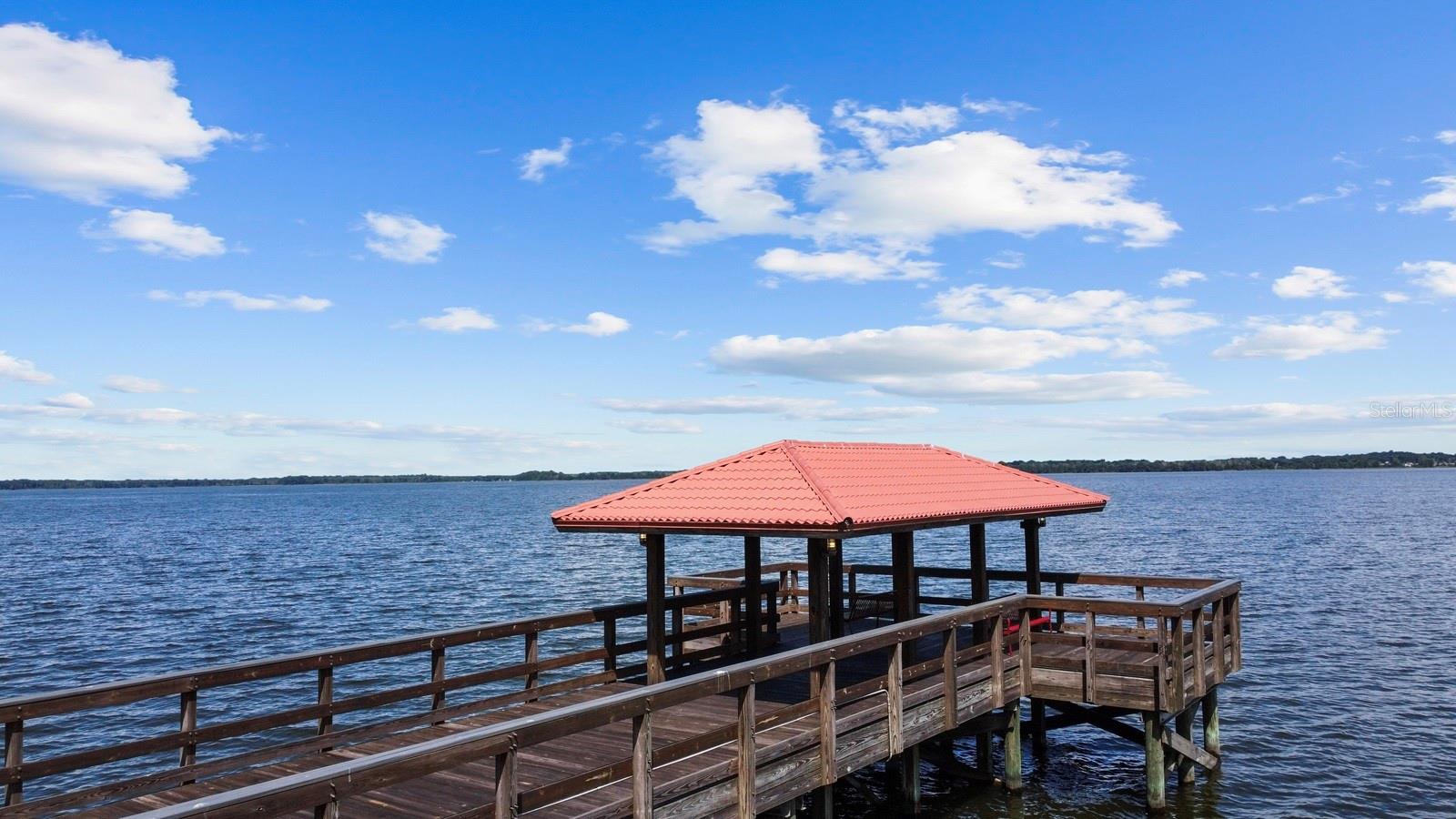 HOWEY GRIFFIN VILLAGE - Residential