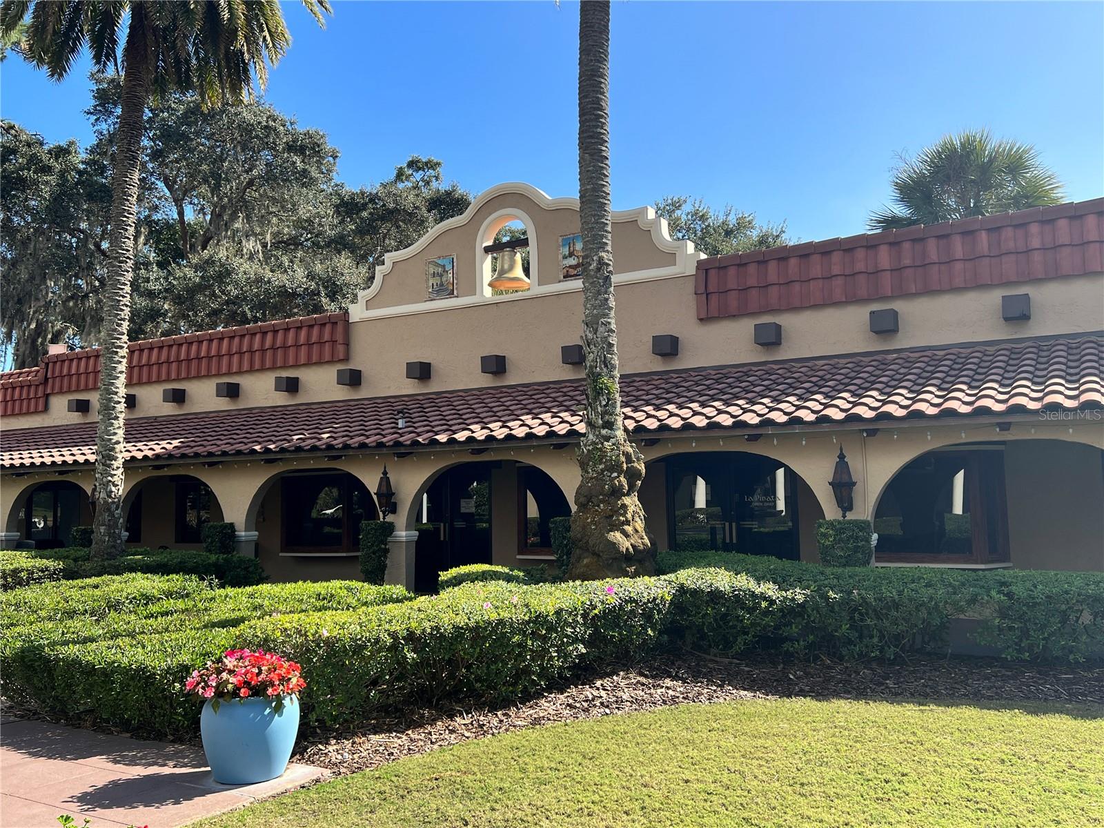 HOWEY GRIFFIN VILLAGE - Residential