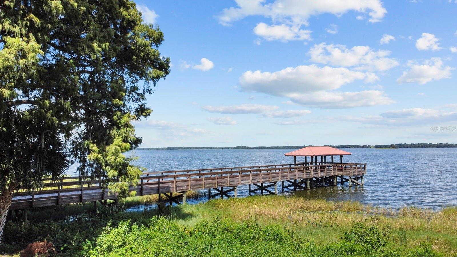 HOWEY GRIFFIN VILLAGE - Residential