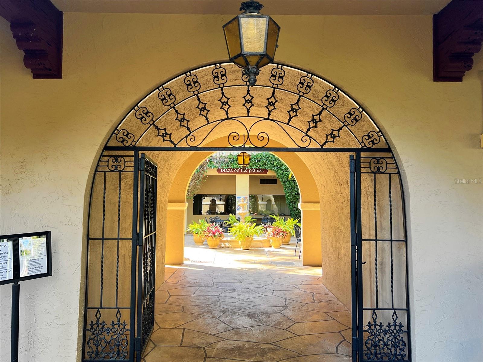 HOWEY GRIFFIN VILLAGE - Residential