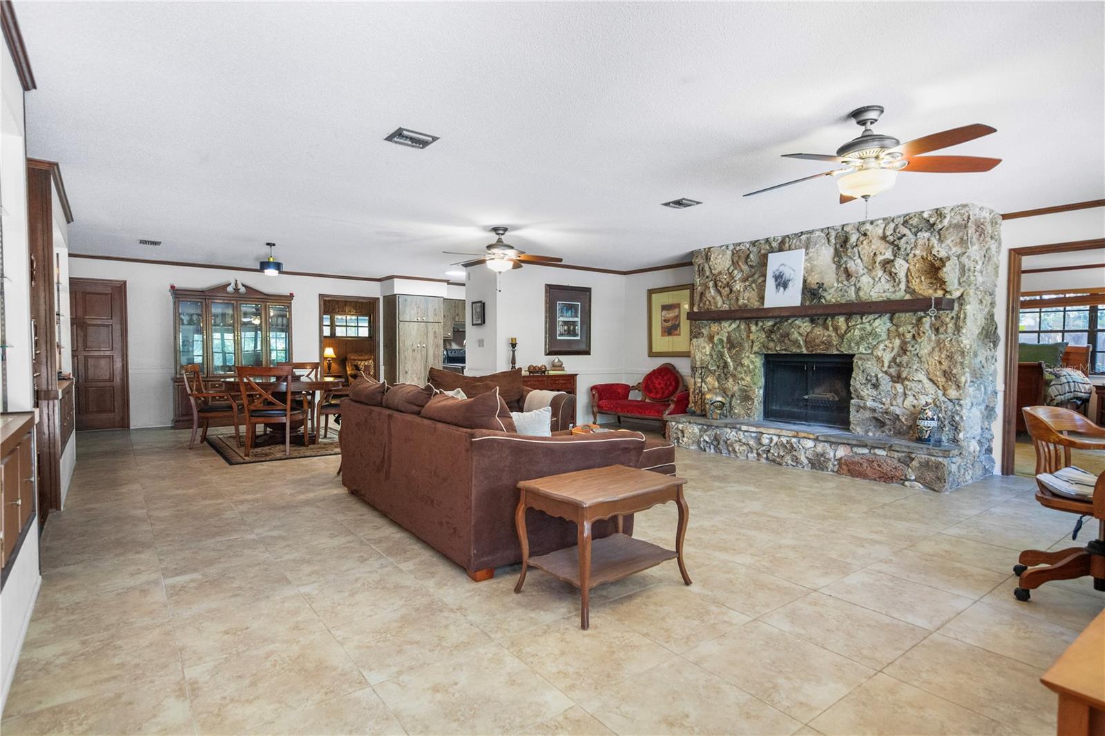 HOWEY GRIFFIN VILLAGE - Residential