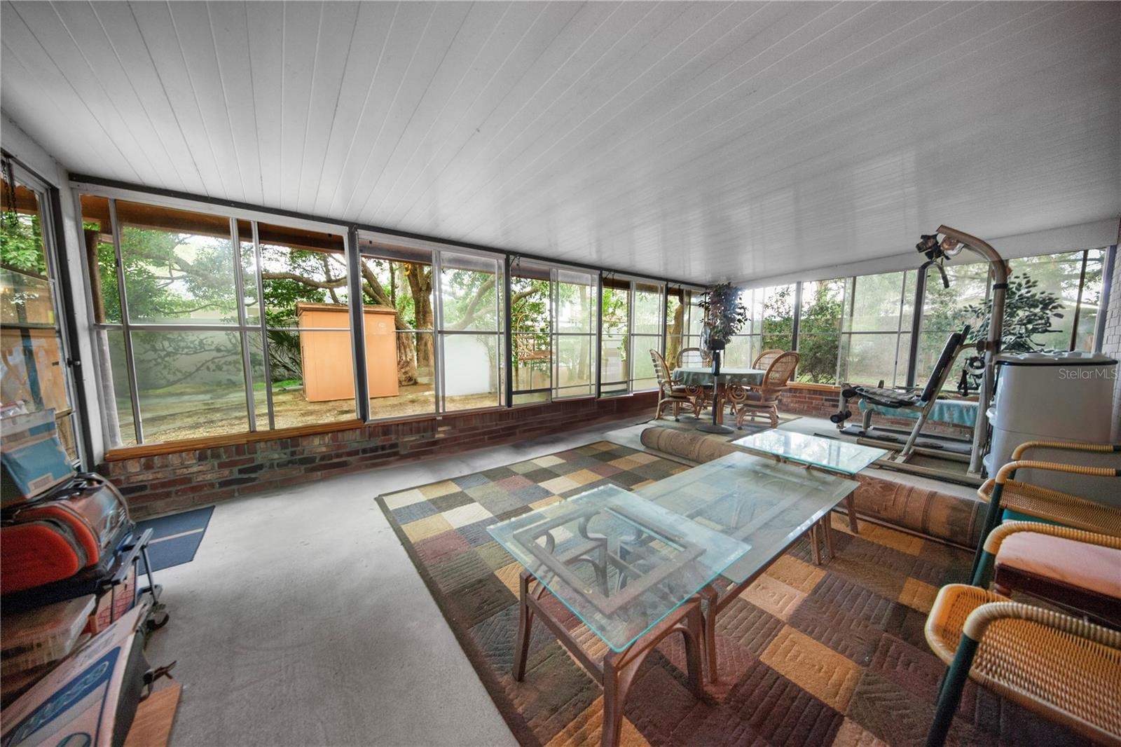 HOWEY GRIFFIN VILLAGE - Residential