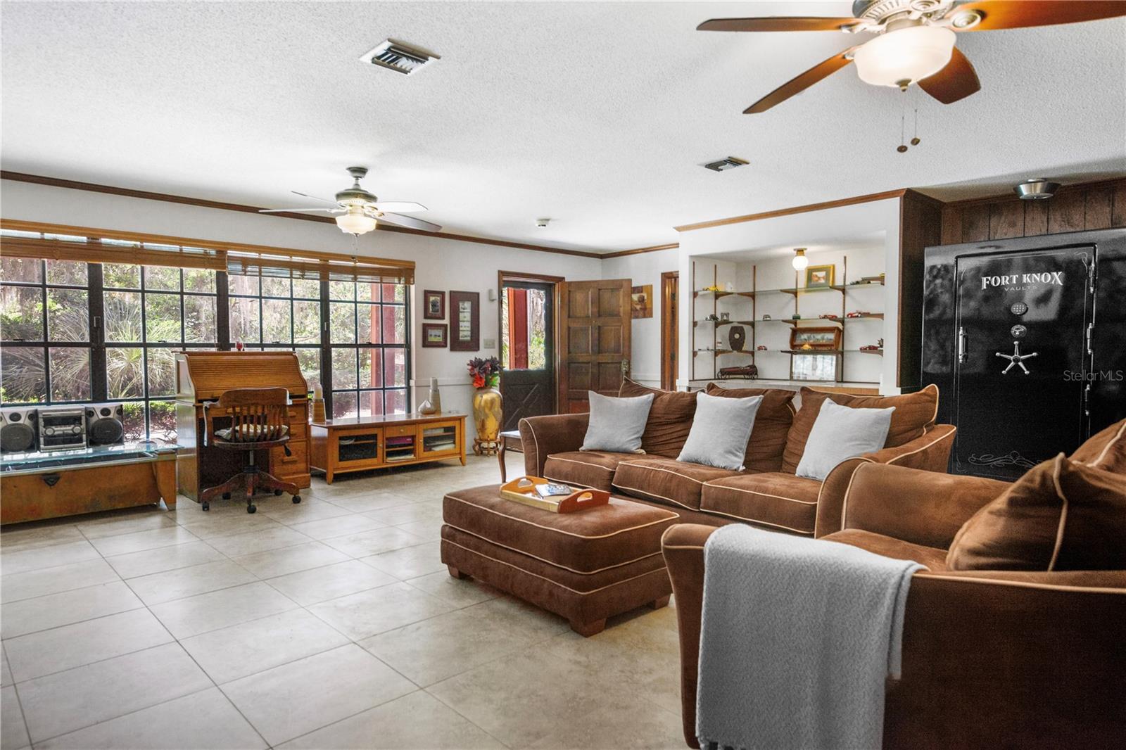 HOWEY GRIFFIN VILLAGE - Residential