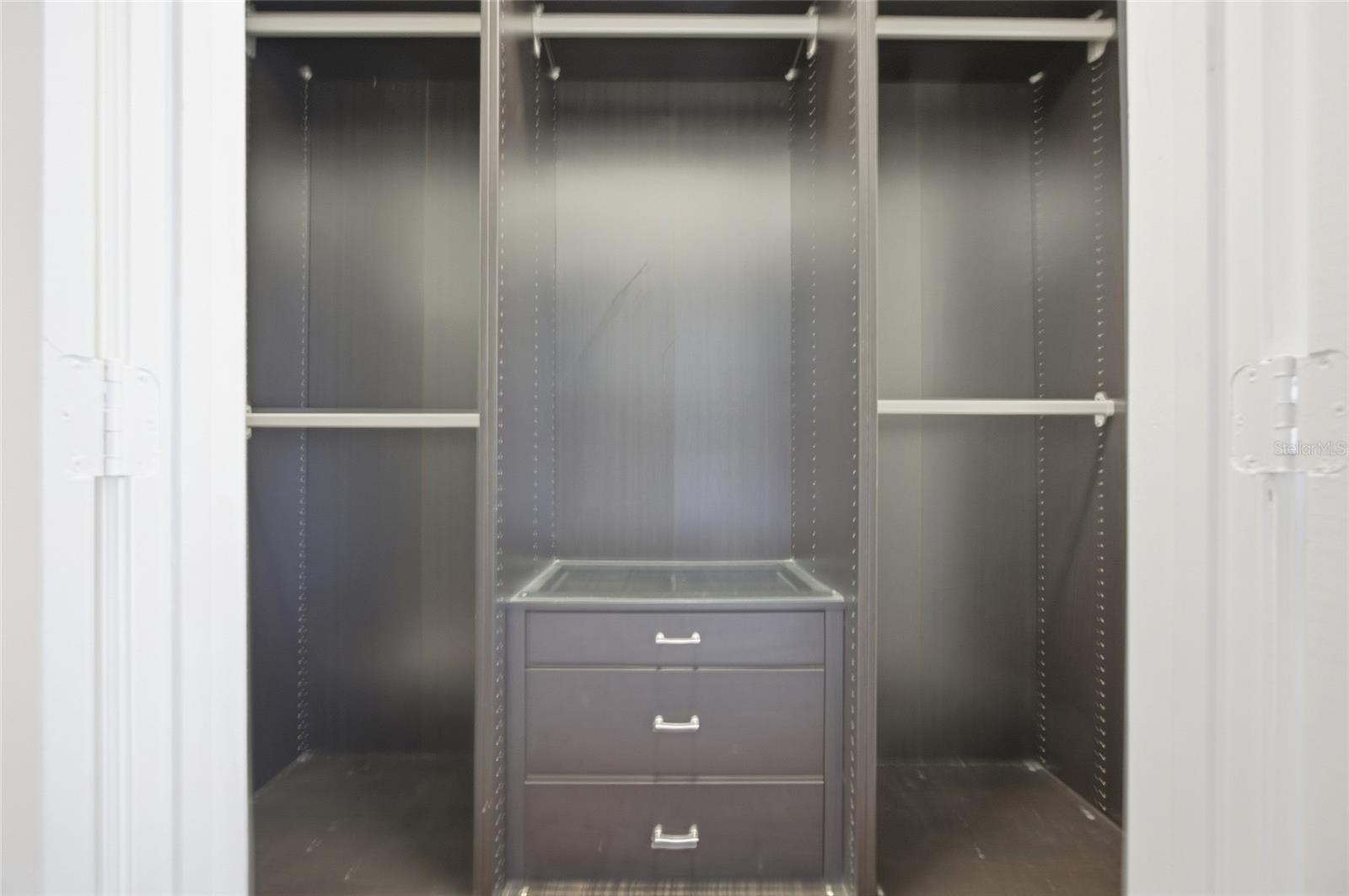 VILLA SONOMA AT INTERNATIONAL - Residential