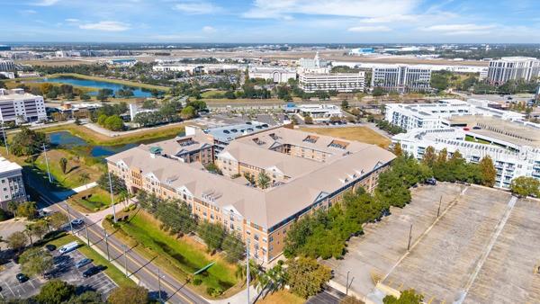 VILLA SONOMA AT INTERNATIONAL - Residential