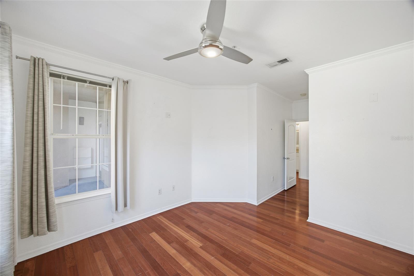 VILLA SONOMA AT INTERNATIONAL - Residential