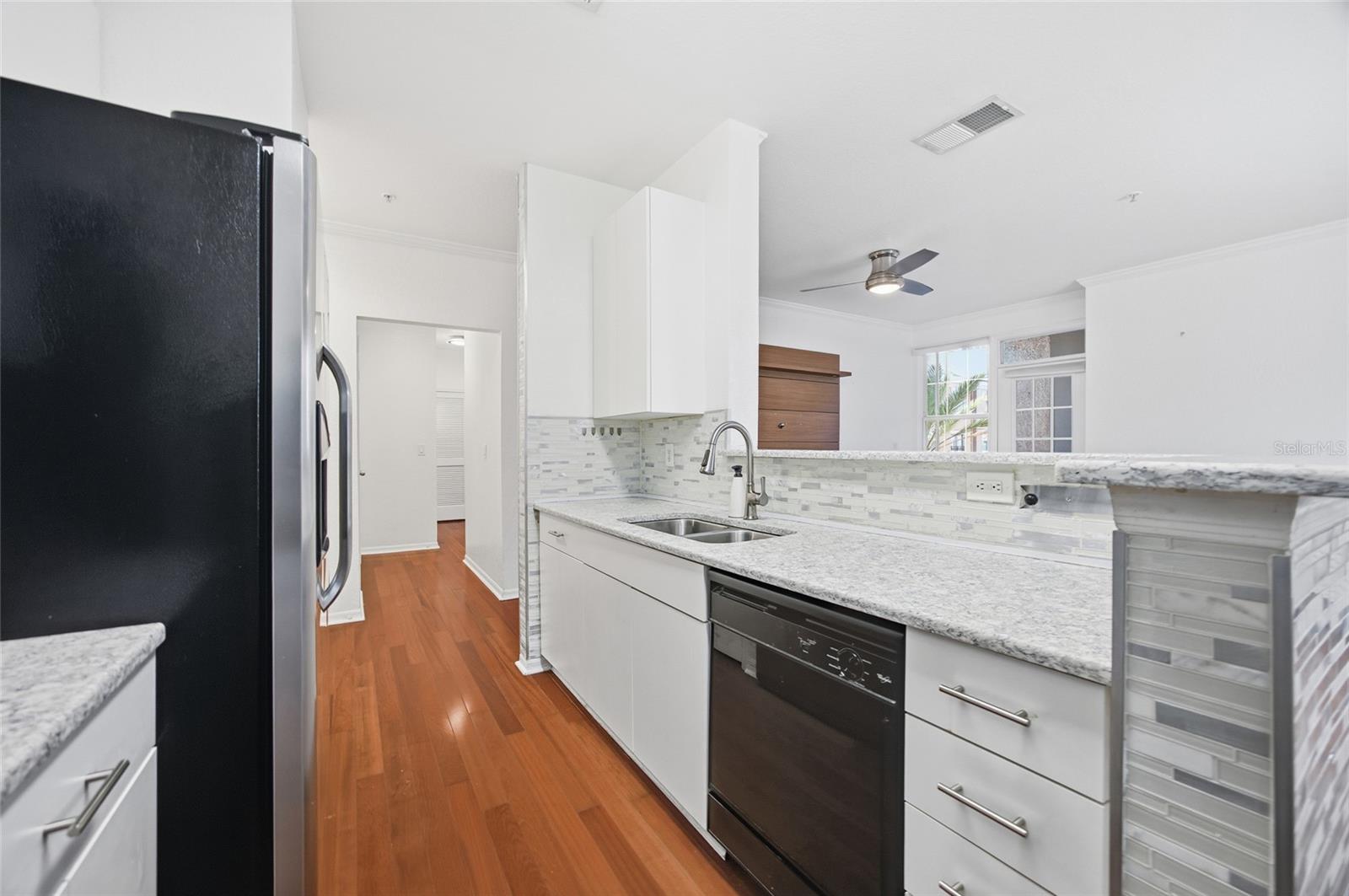 VILLA SONOMA AT INTERNATIONAL - Residential