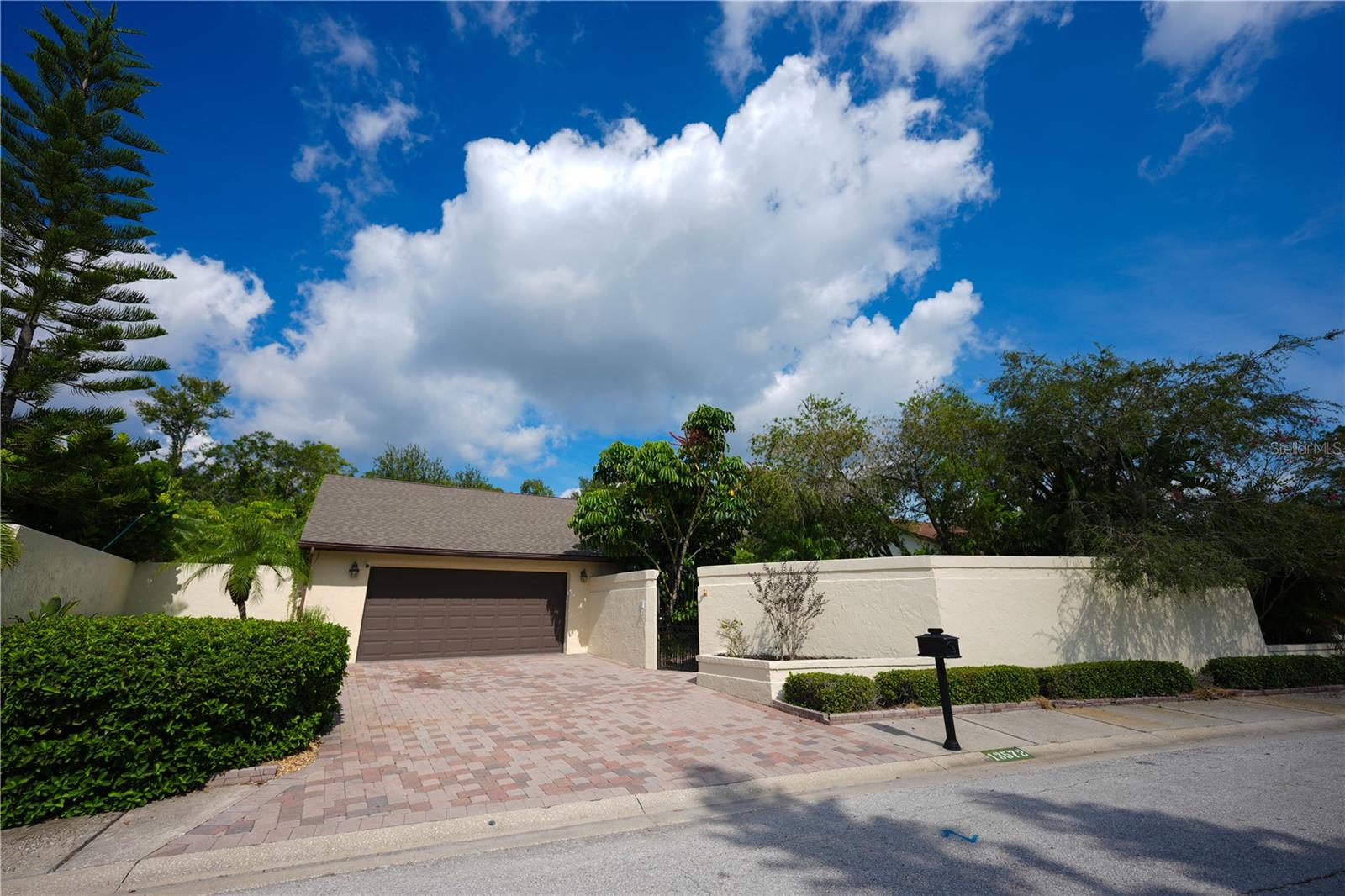 VILLAGE VI OF CARROLLWOOD VILL - Residential
