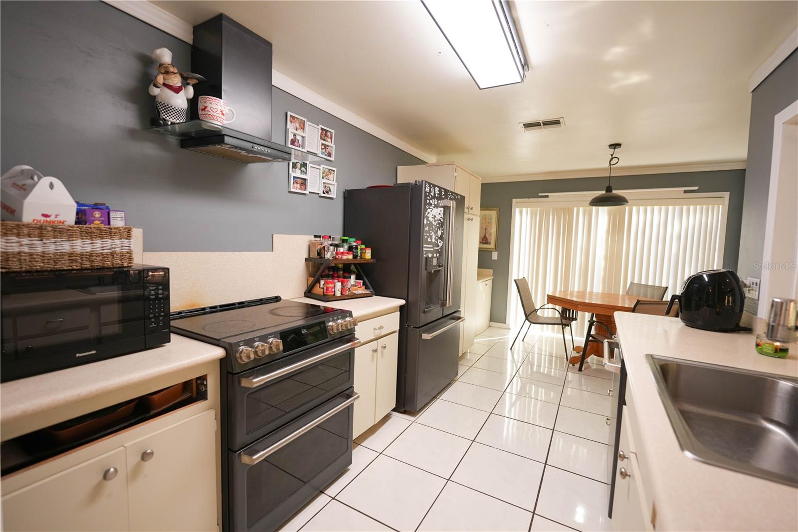 VILLAGE VI OF CARROLLWOOD VILL - Residential