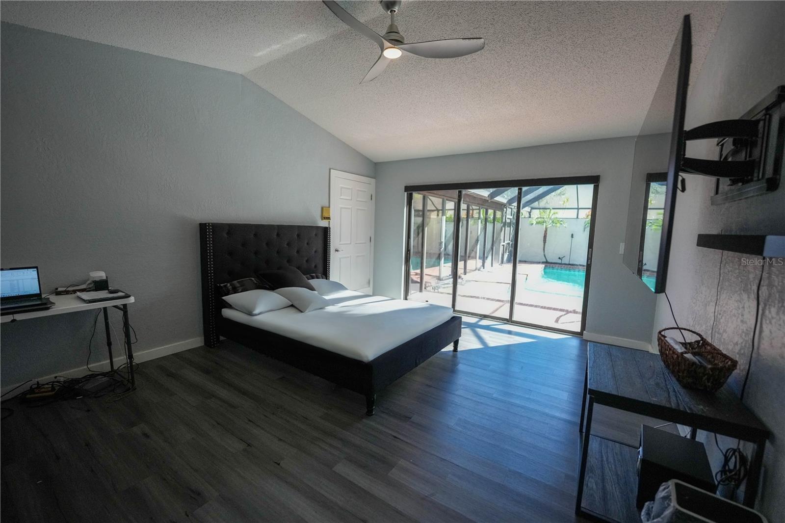 VILLAGE VI OF CARROLLWOOD VILL - Residential