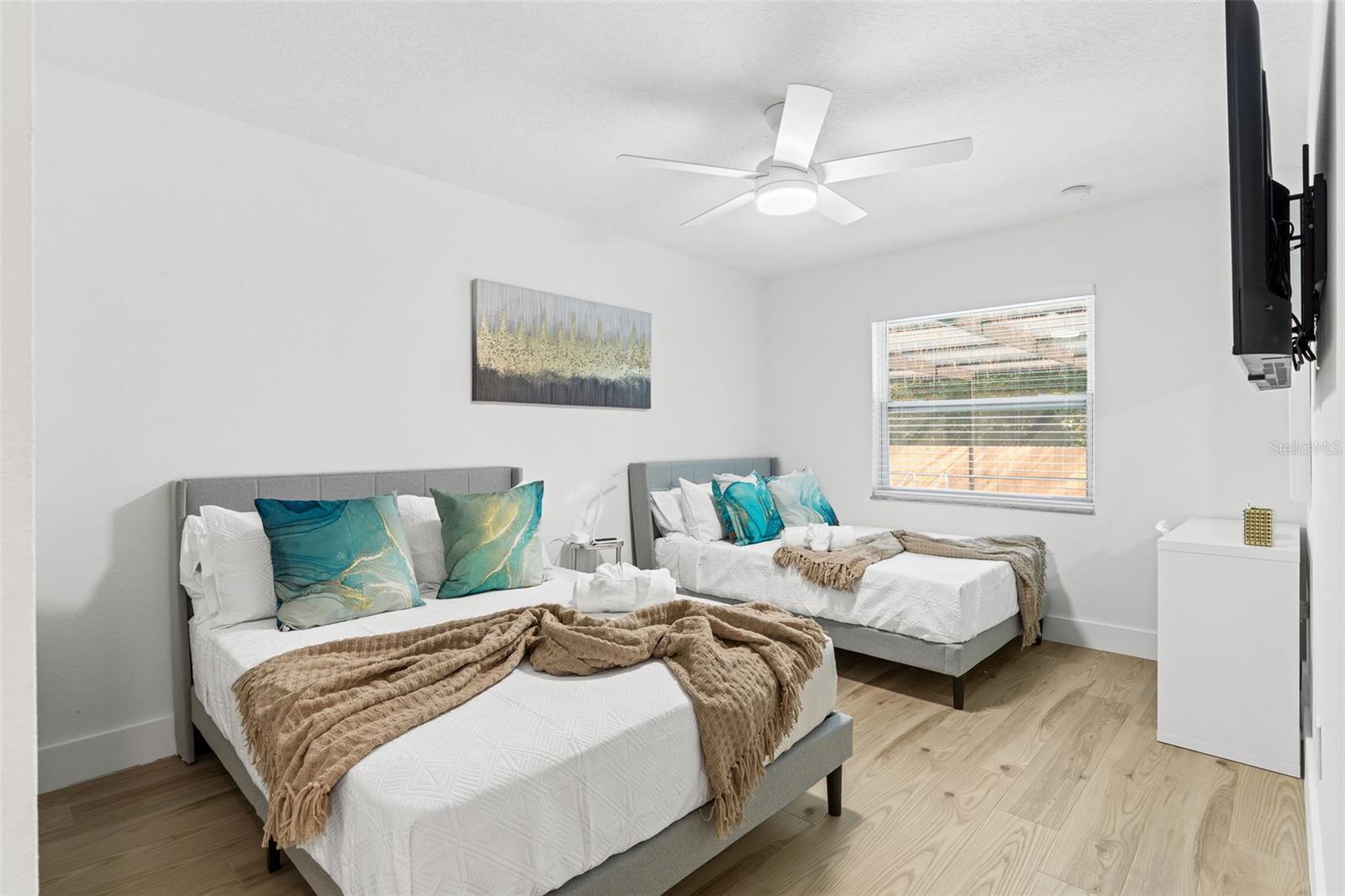 COUNTRY GROVE SUB - Residential