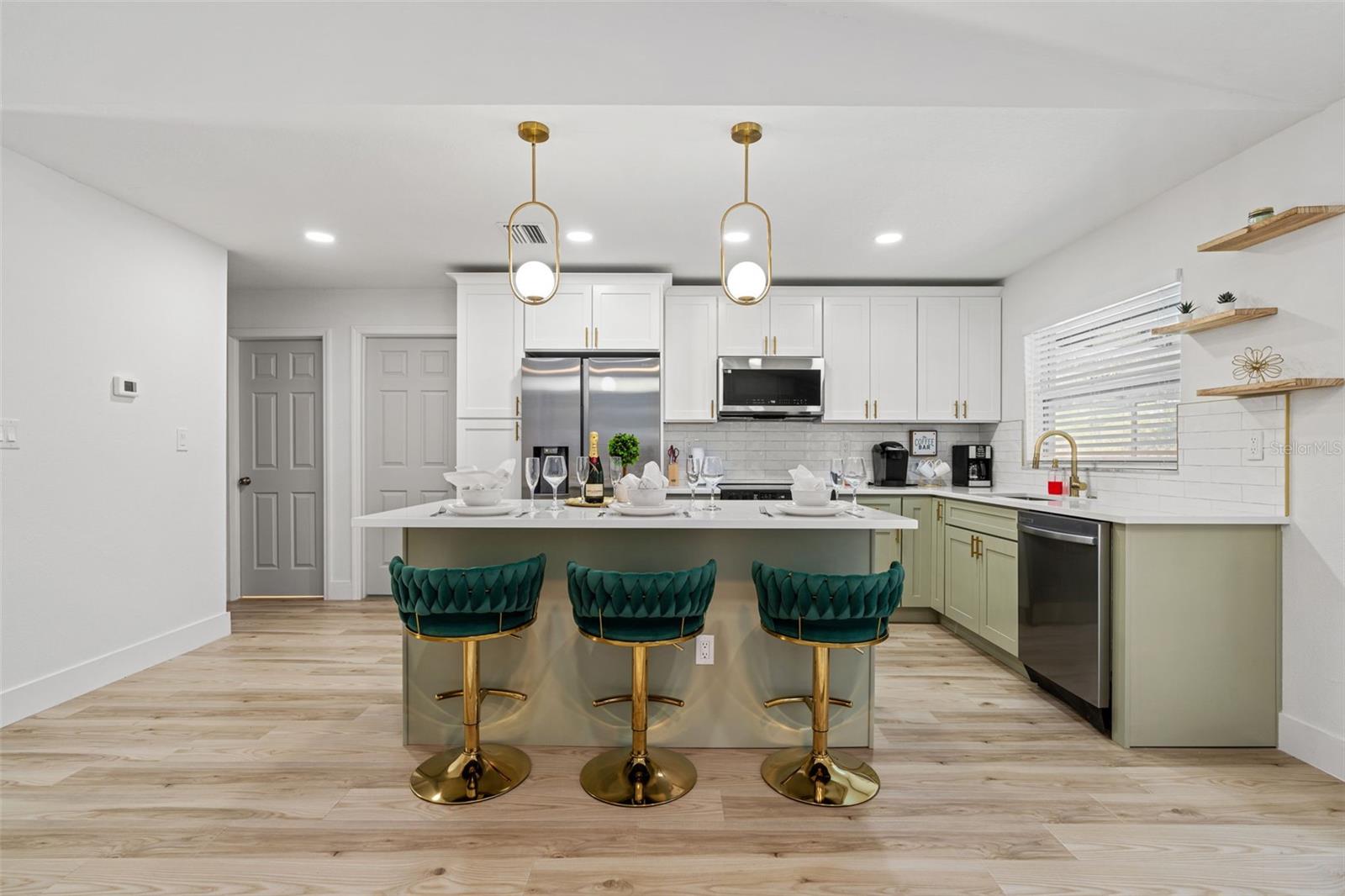 COUNTRY GROVE SUB - Residential
