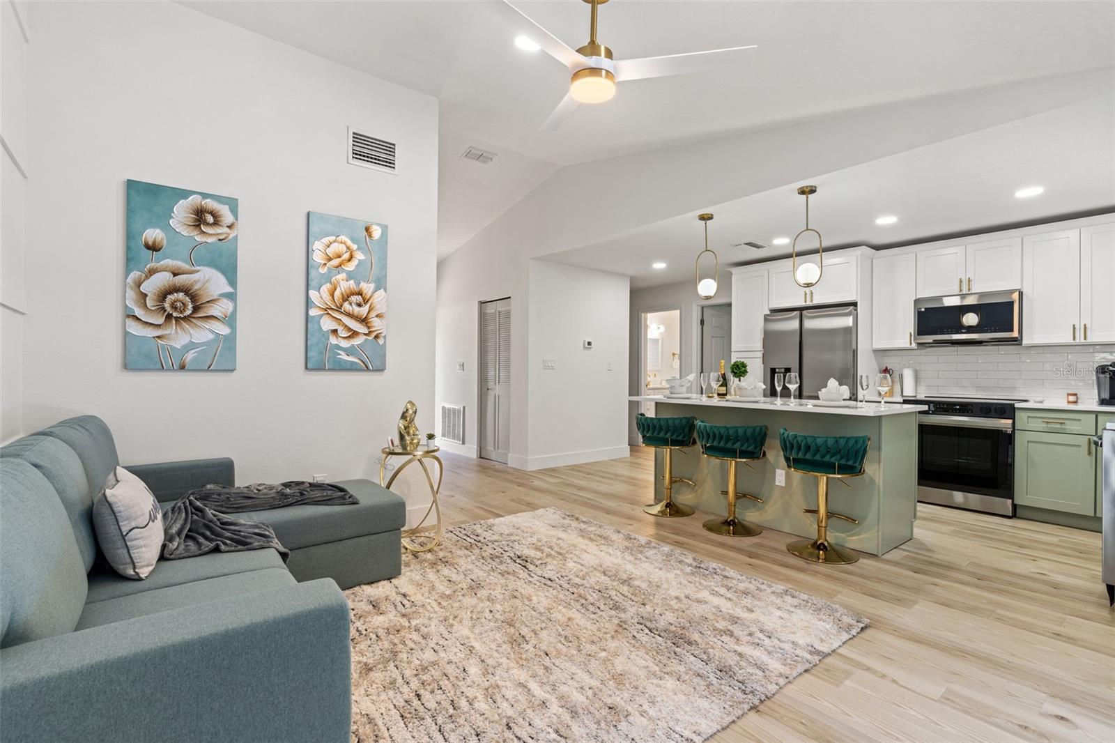 COUNTRY GROVE SUB - Residential