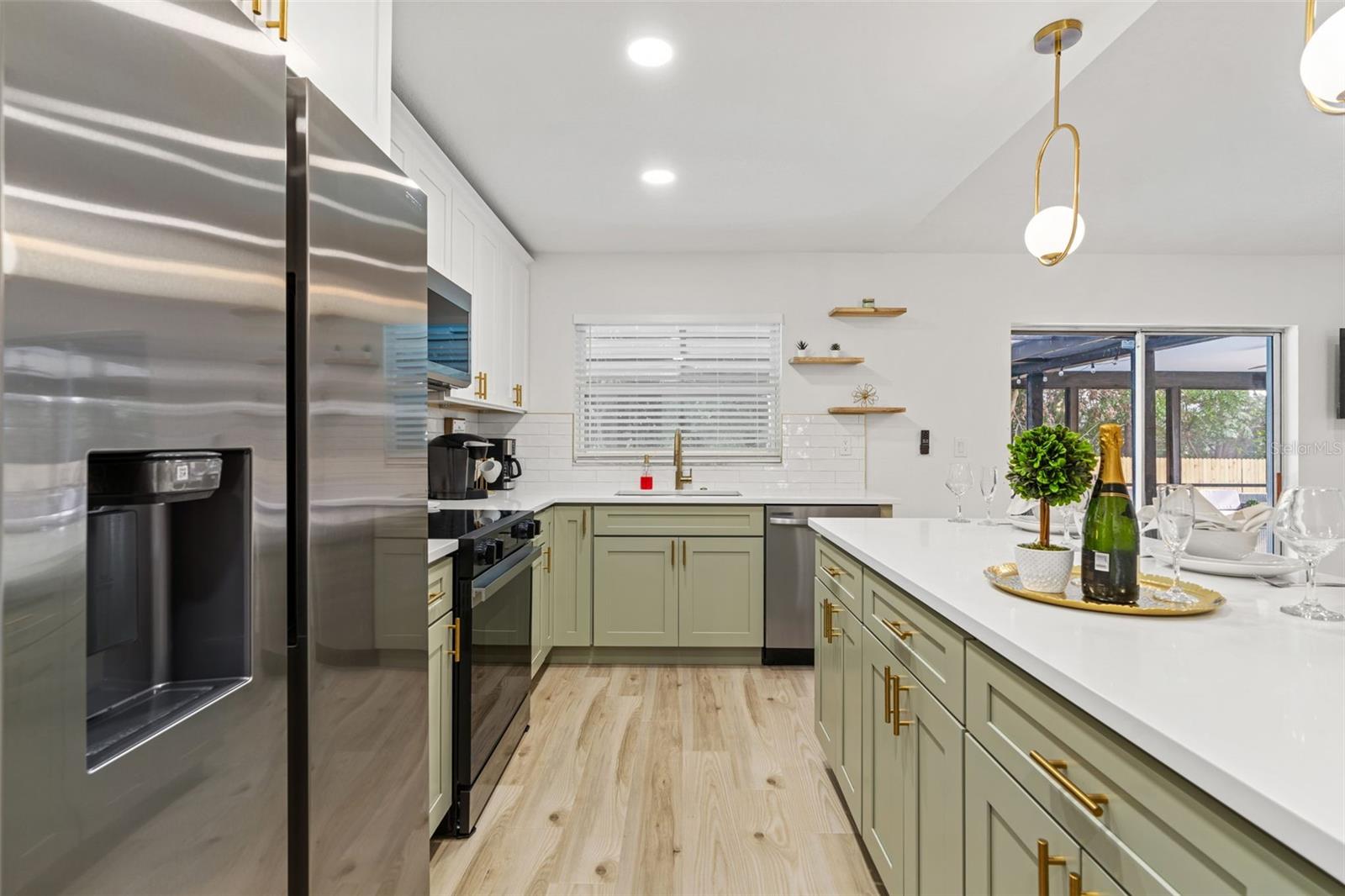 COUNTRY GROVE SUB - Residential