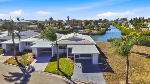 621 FAIR WINDS DRIVE 621 NOKOMIS FL 34275