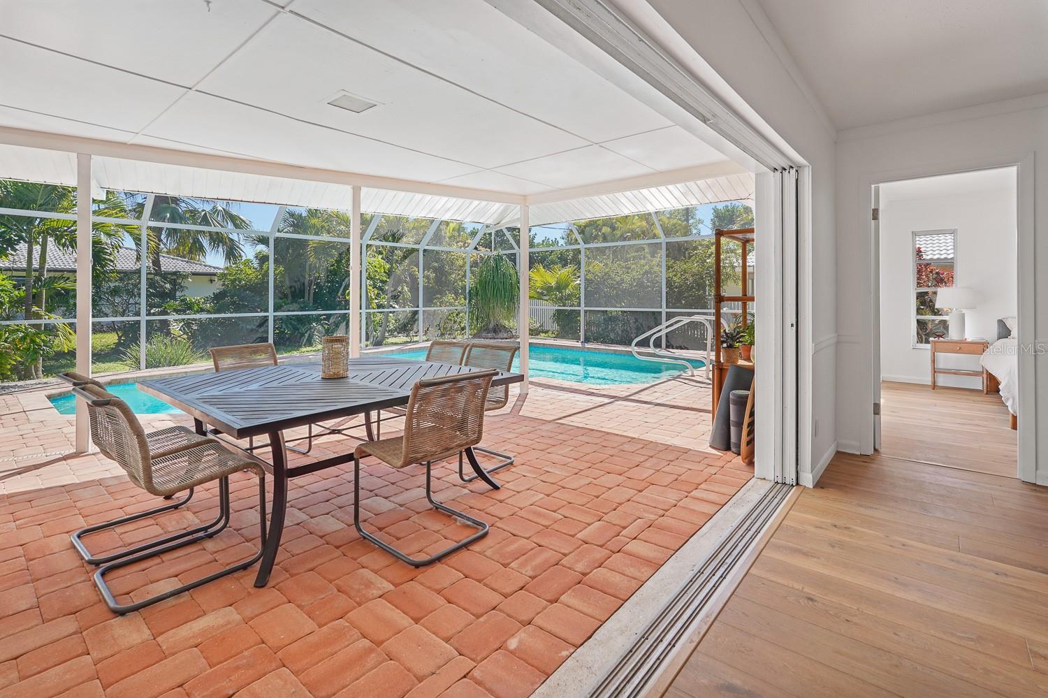 SORRENTO EAST - Residential