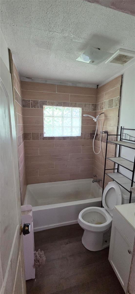 WHITESIDE - Residential