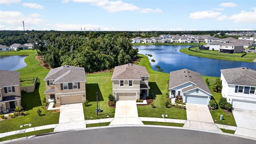 Photo of 10137 Charlotte Drive, Parrish, FL 34219 (MLS # A4705455)