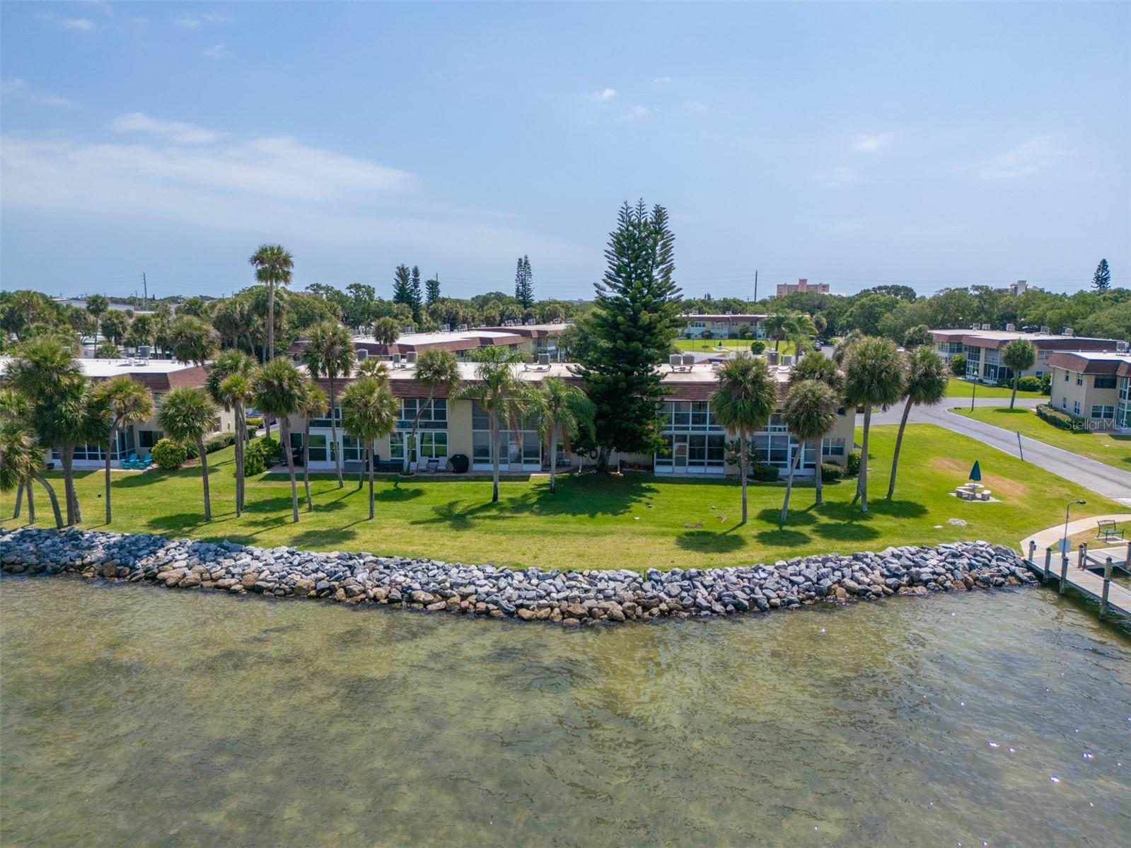 CAPE SHORES APT - Residential