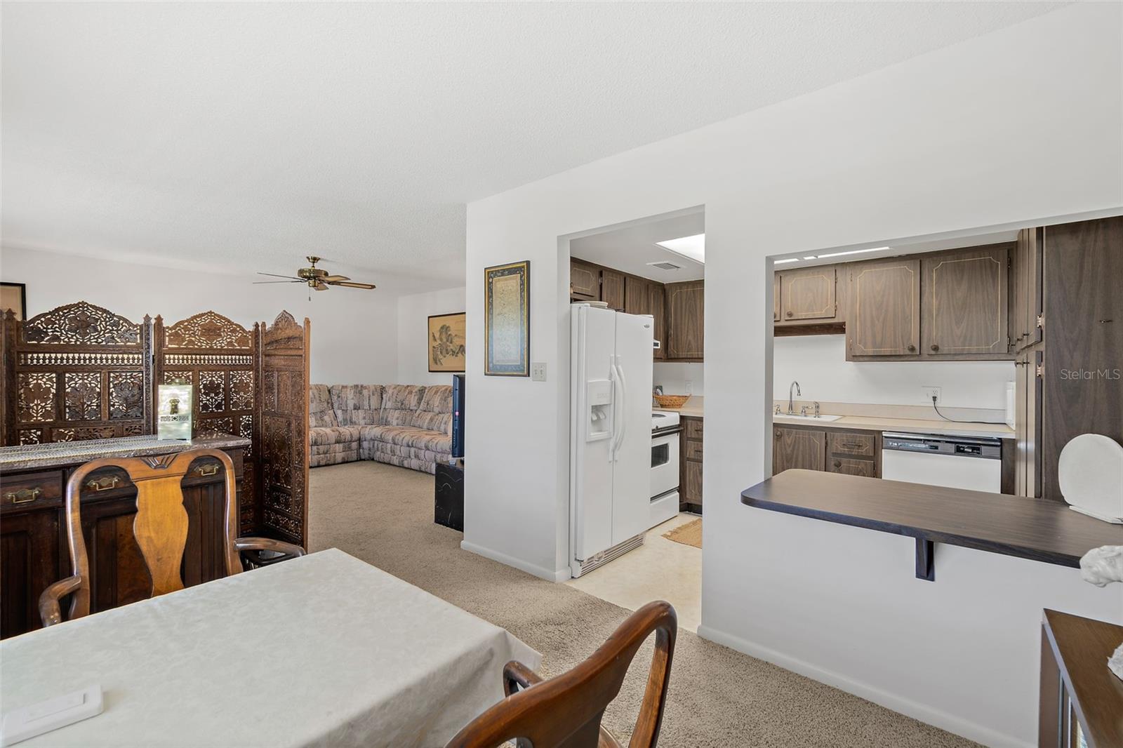 CAPE SHORES APT - Residential