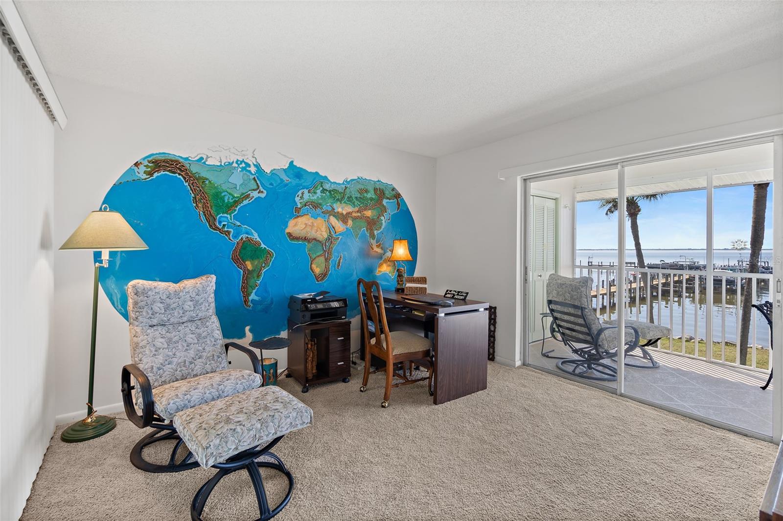 CAPE SHORES APT - Residential