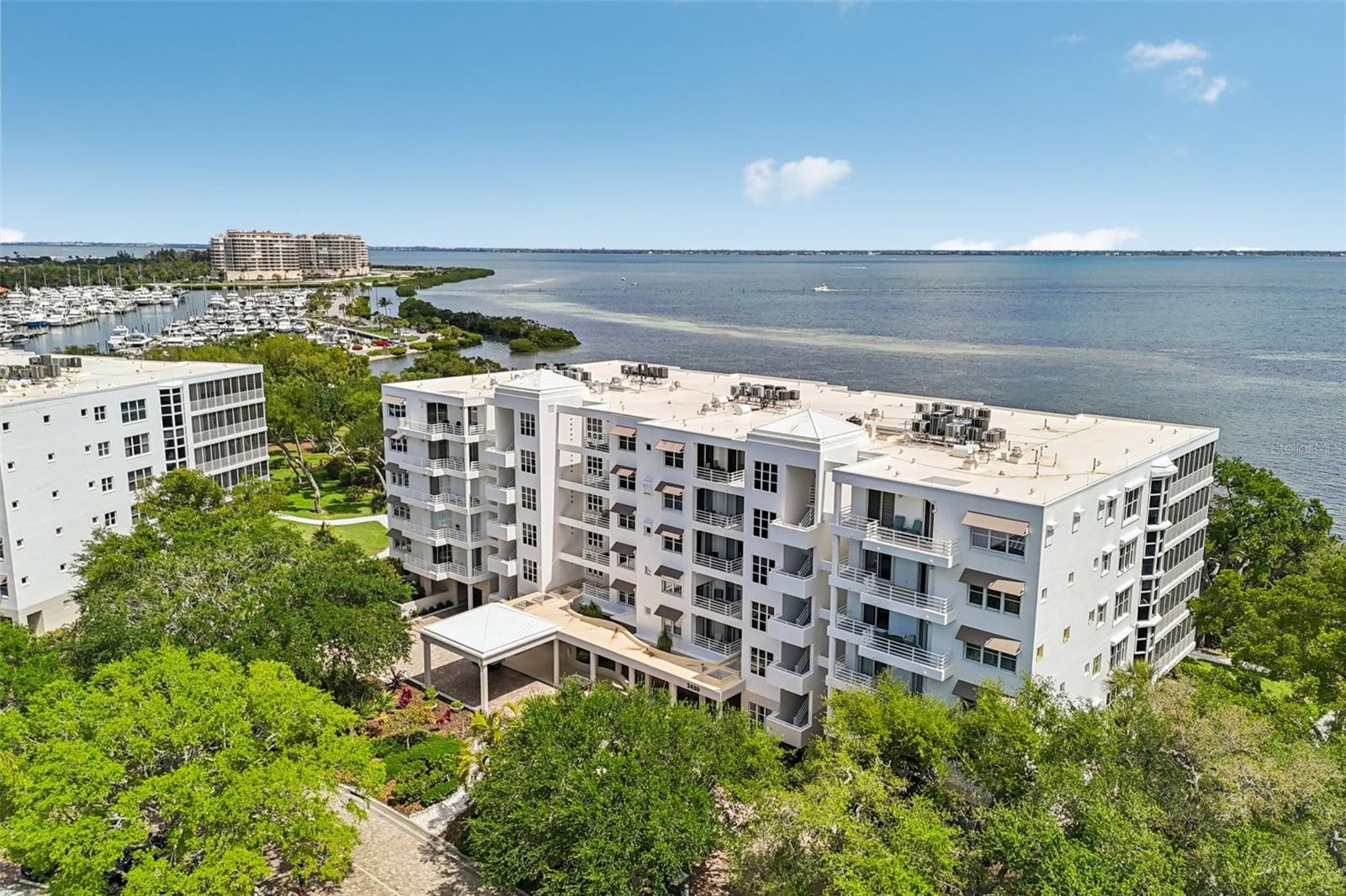 MARINA BAY - Residential