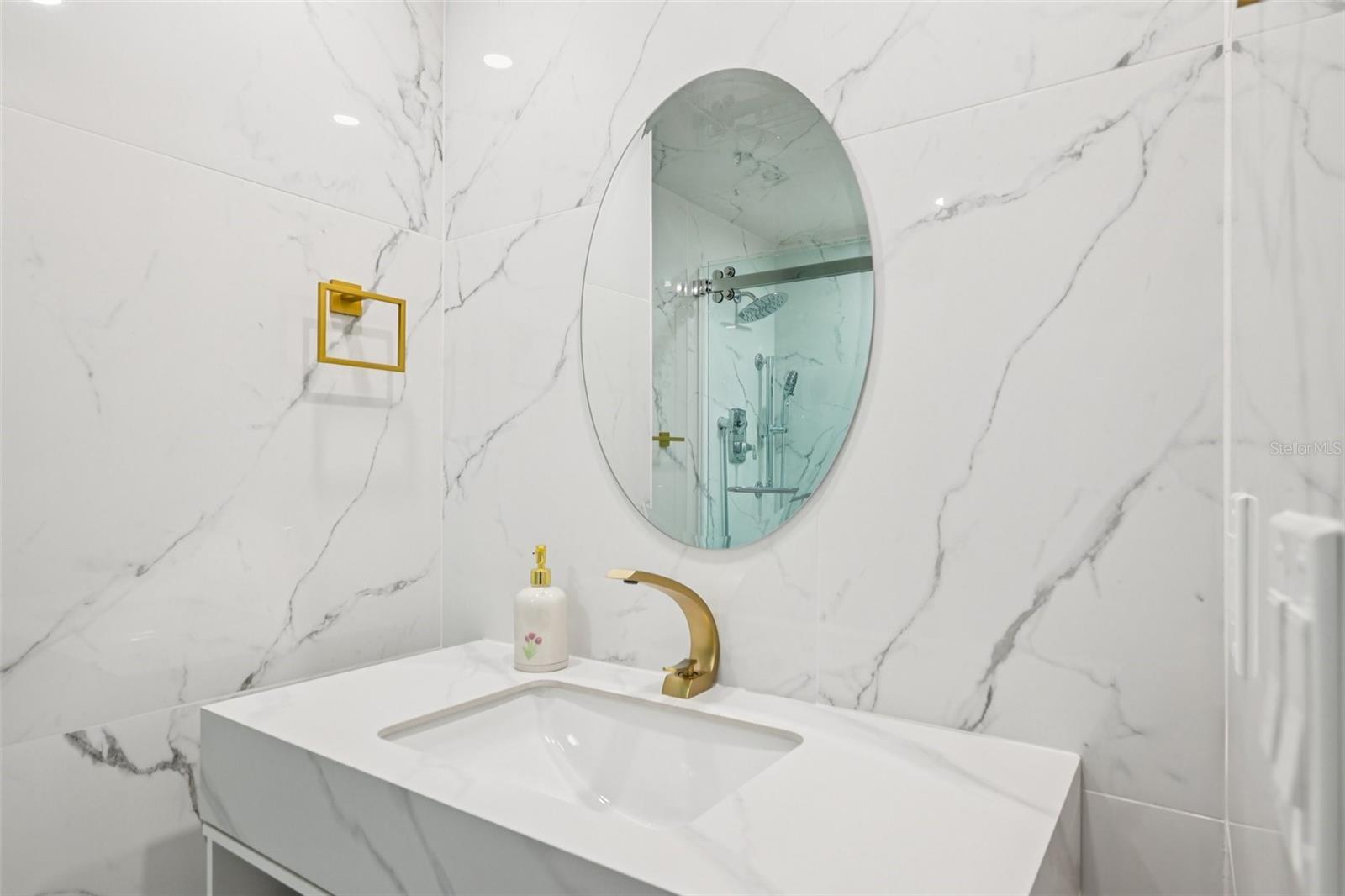 MARINA BAY - Residential