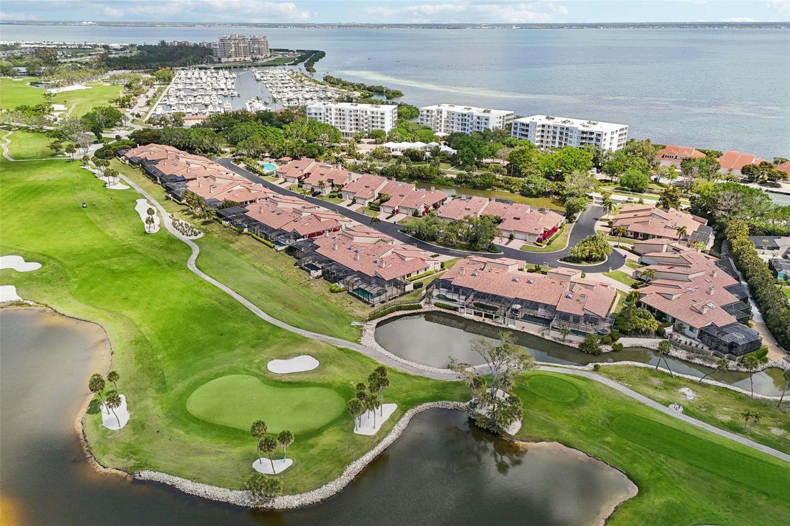 MARINA BAY - Residential