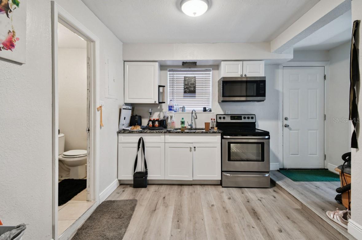 SCHOOLEYS HOMEVILLE - Residential Income