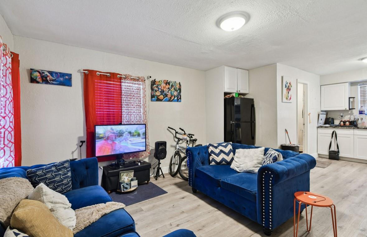 SCHOOLEYS HOMEVILLE - Residential Income