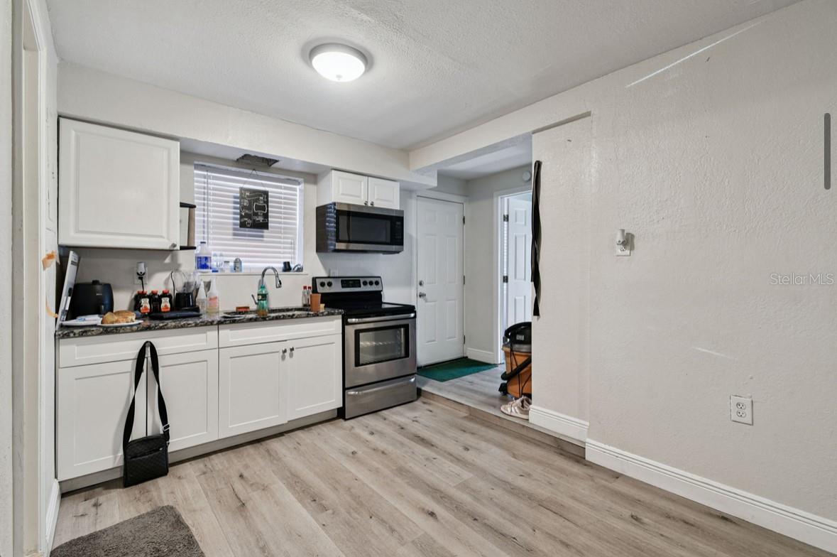 SCHOOLEYS HOMEVILLE - Residential Income