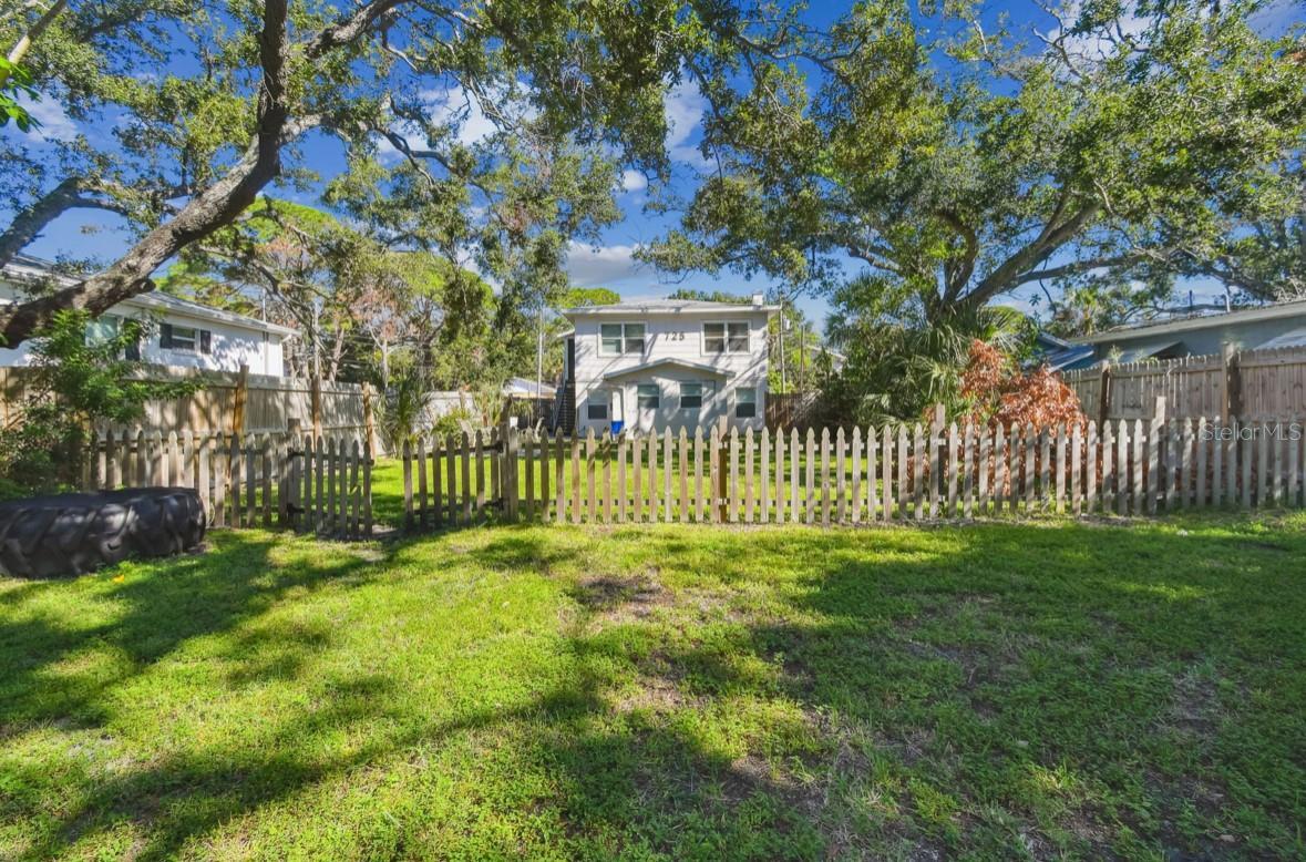 SCHOOLEYS HOMEVILLE - Residential Income