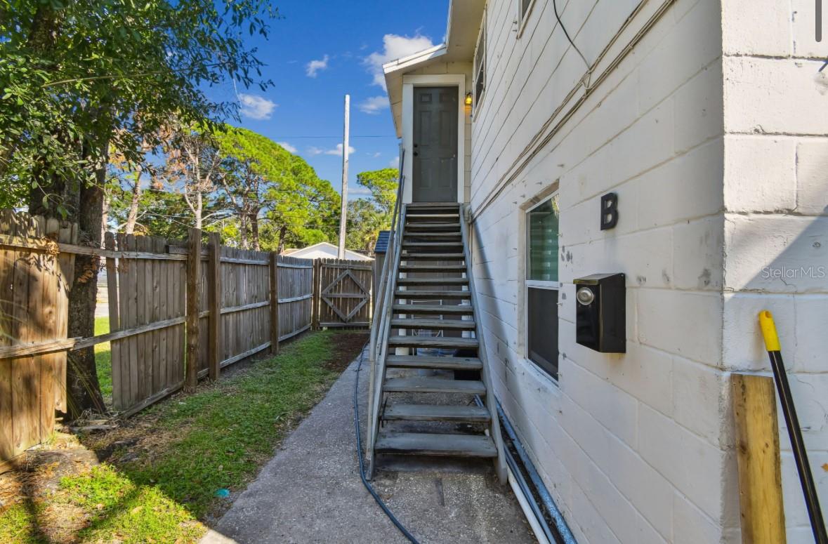 SCHOOLEYS HOMEVILLE - Residential Income