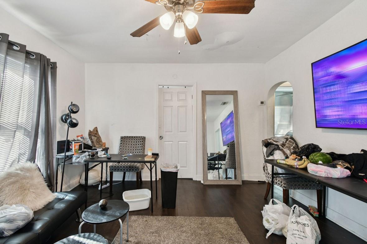 SCHOOLEYS HOMEVILLE - Residential Income
