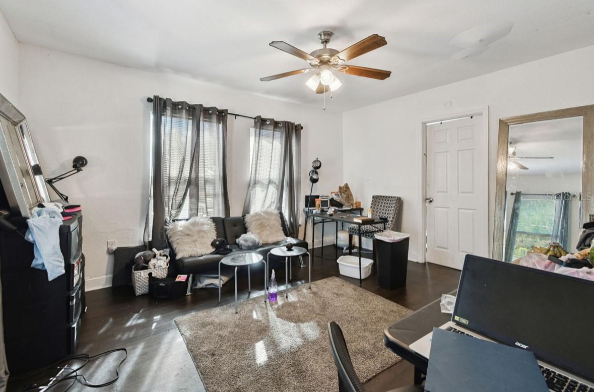 SCHOOLEYS HOMEVILLE - Residential Income