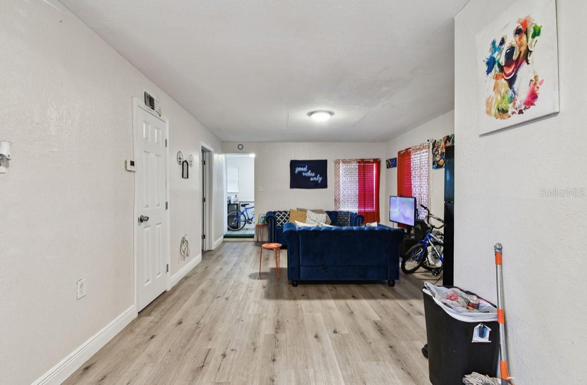 SCHOOLEYS HOMEVILLE - Residential Income