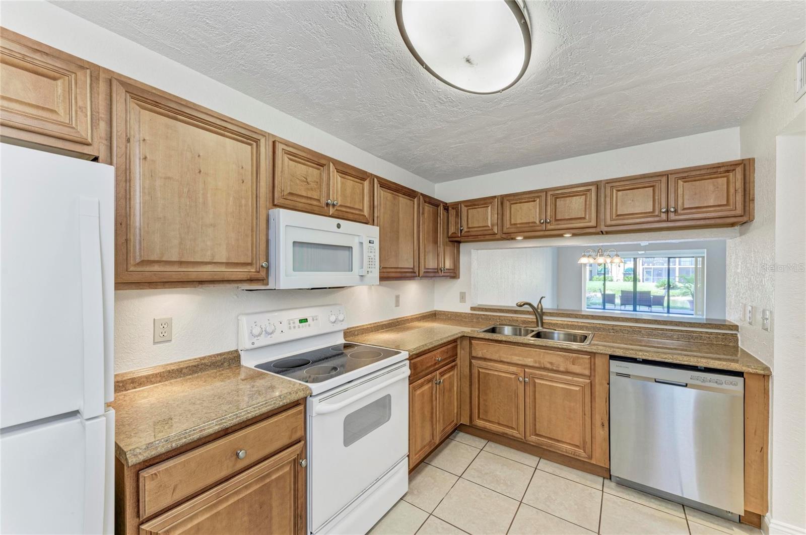 ASHTON LAKES 03 - Residential