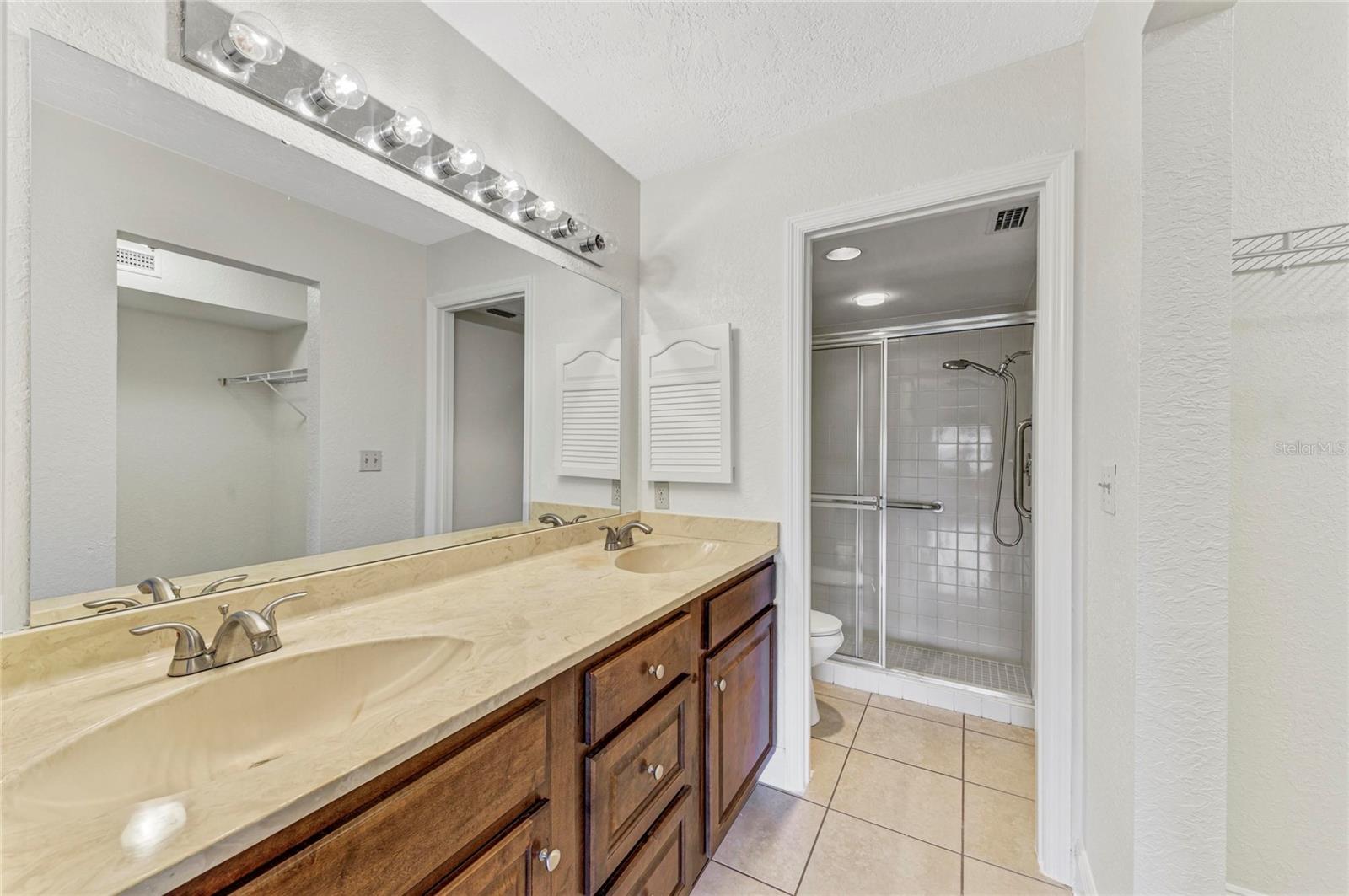 ASHTON LAKES 03 - Residential