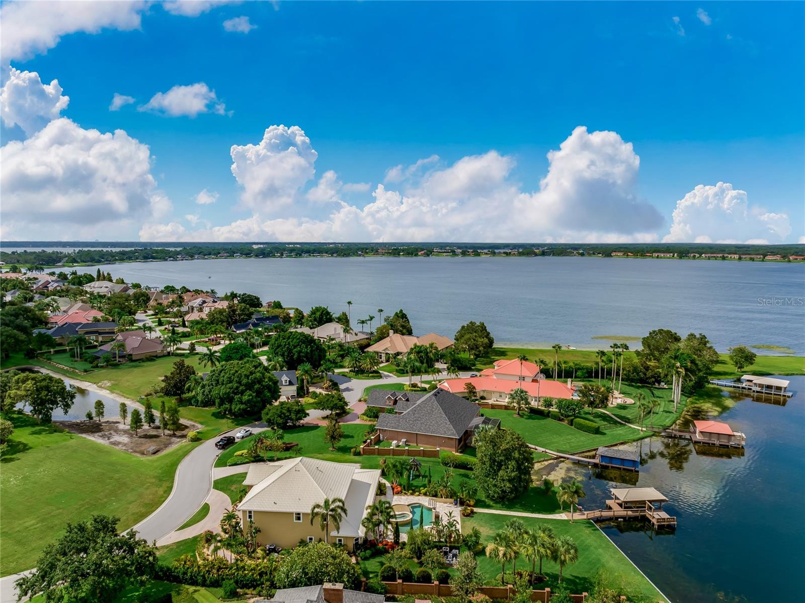 RENAISSANCE - Residential